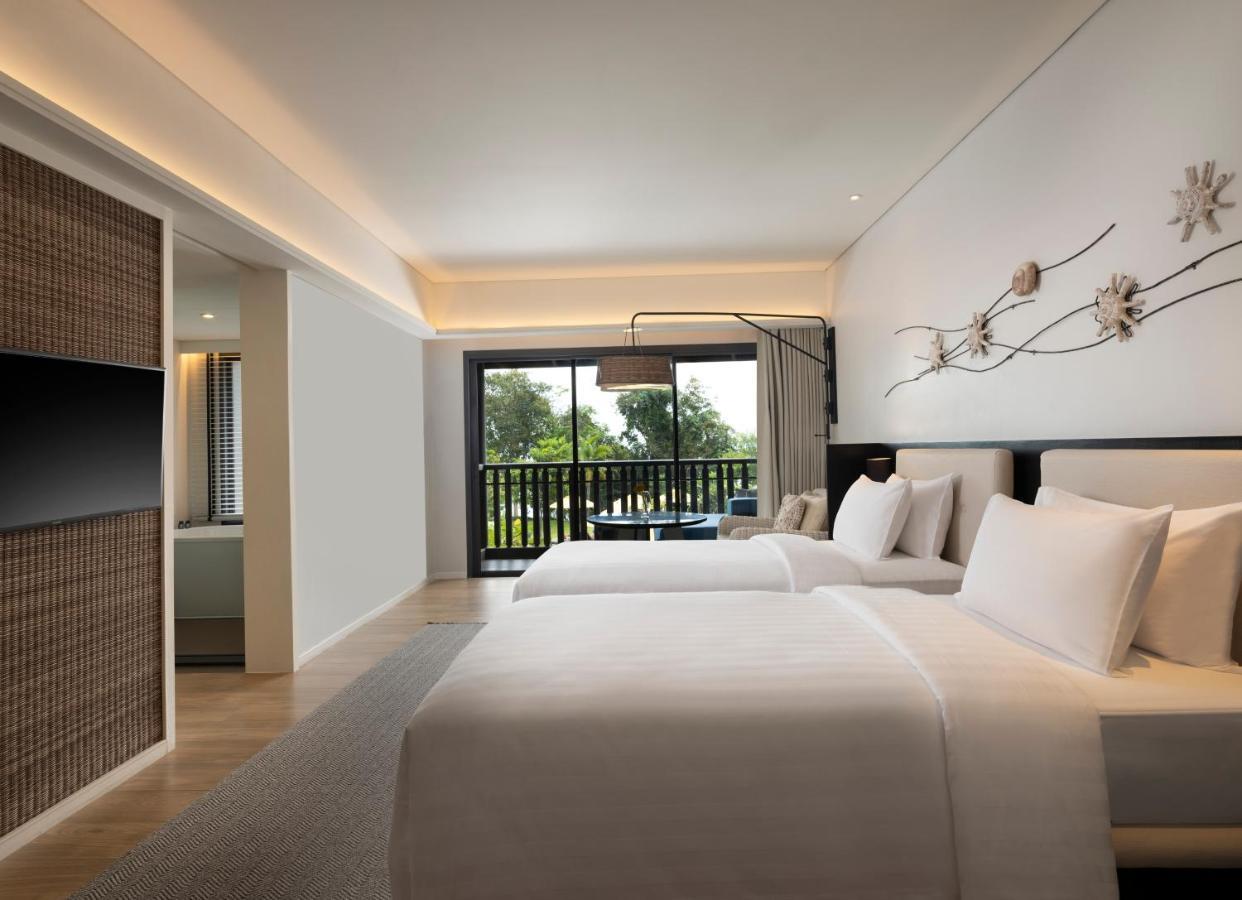 The Shellsea Krabi I Luxury Beach Front Resort & Pool Villa Ao Nam Mao Exterior photo